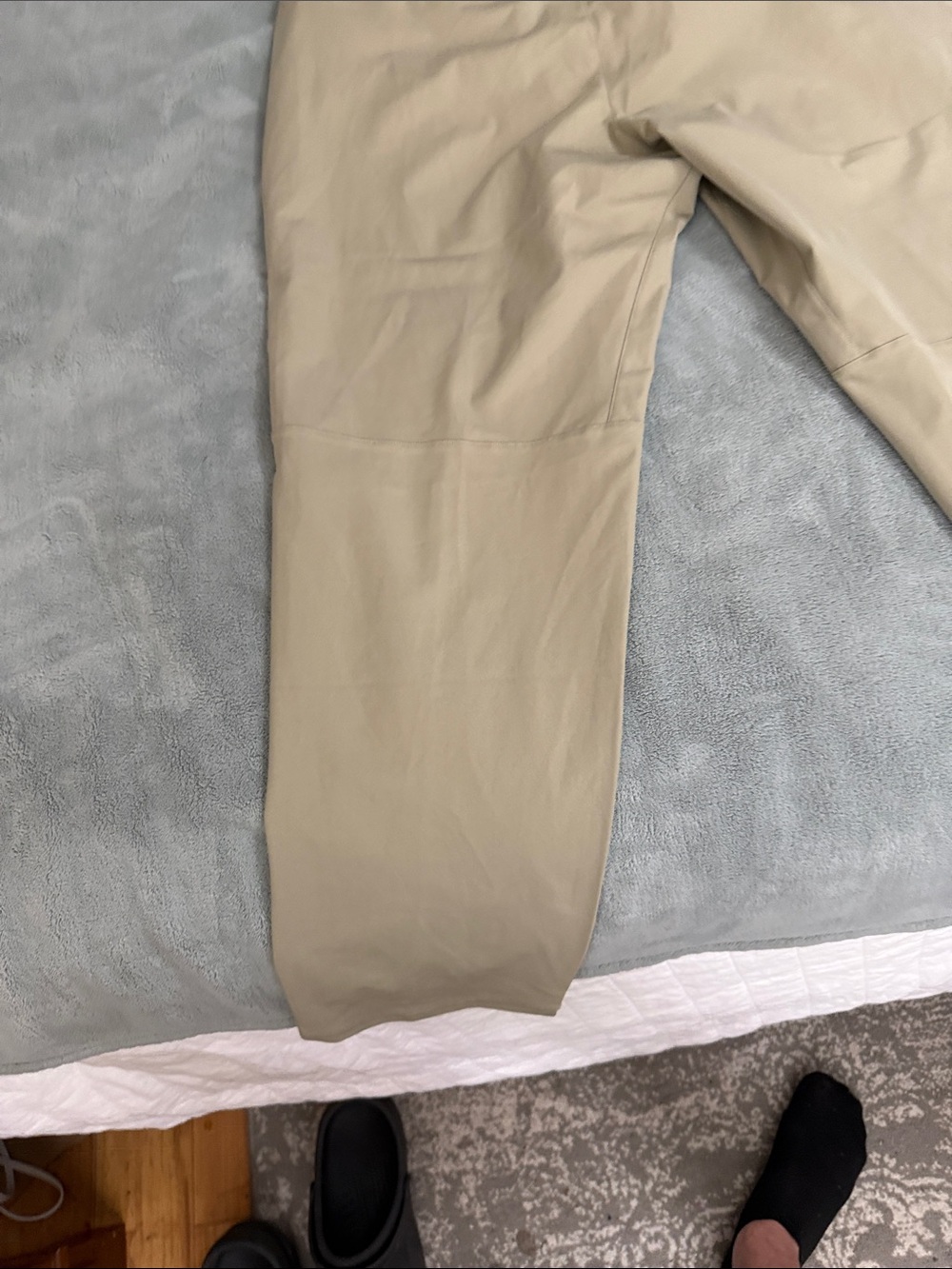 CRZ YOGA Men's Dress Pants in Light Khaki - Picture 7 of 7